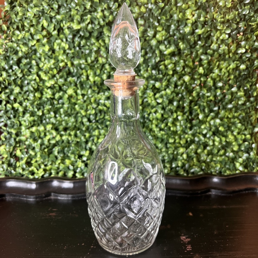 Vintage 1967 London Winery Ltd Ontario Glass Decanter Bottle w/ Stopper Barware